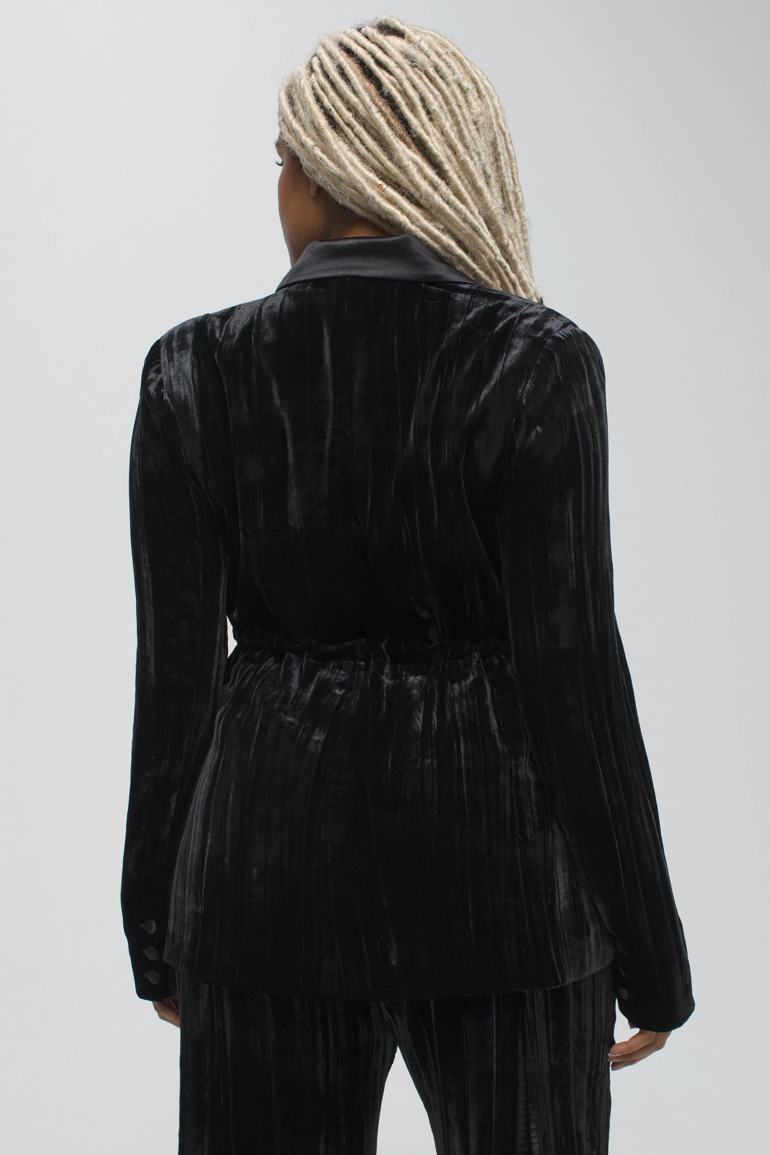 CINCHED BLAZER | BLACK001