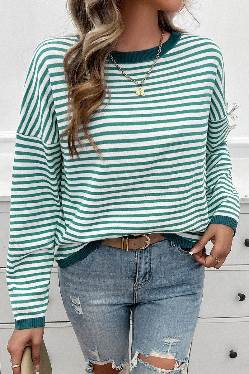 Contrast Charm Pullover