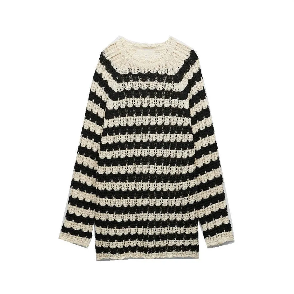 Loose Black and White Striped Knitted Sweater Dress