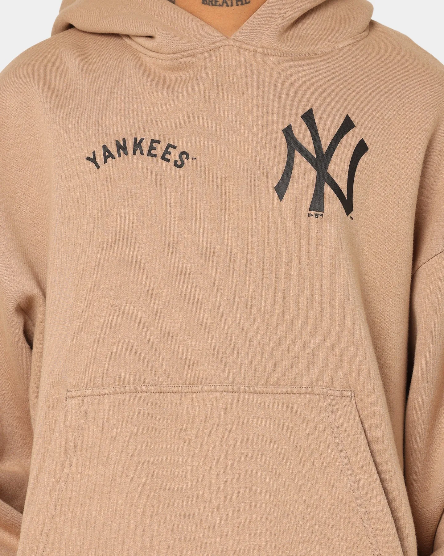 New Era New York Yankees Multi Logo Hoodie Tumbleweed