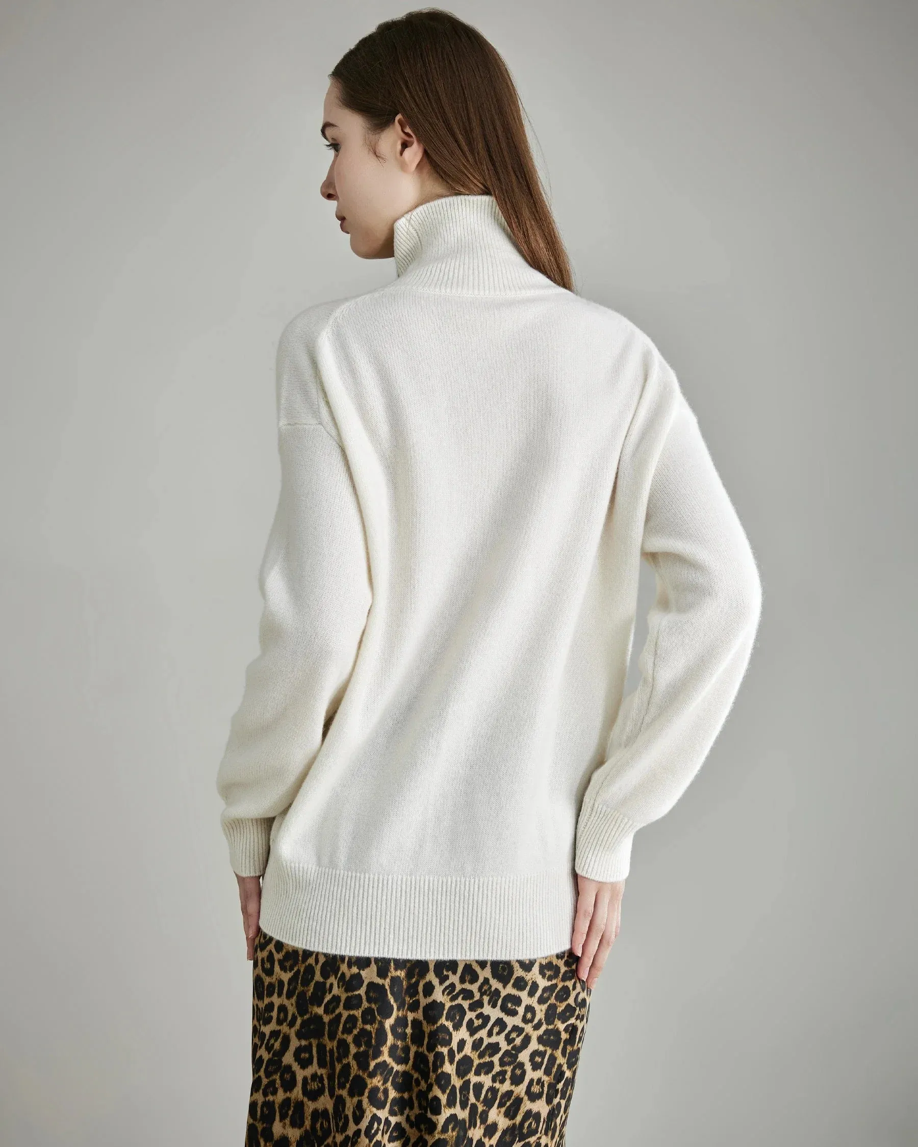 Women's Loose Turtleneck Cashmere Sweater